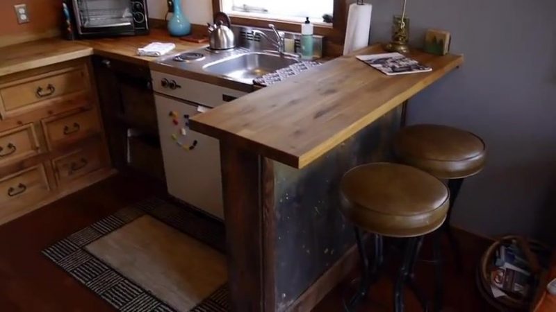 Garage Rustic Tiny House - Mini Bar