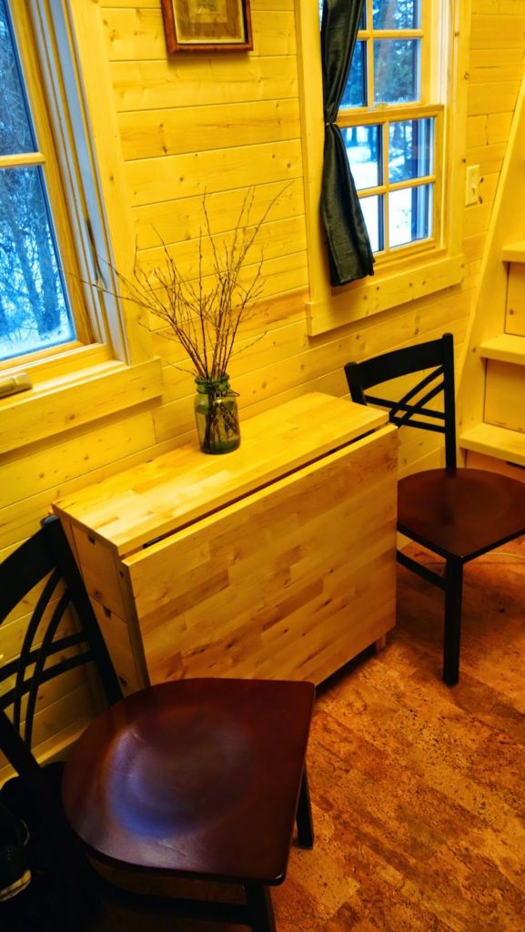 Off-grid Tiny House On Wheels Unfold Dining Table