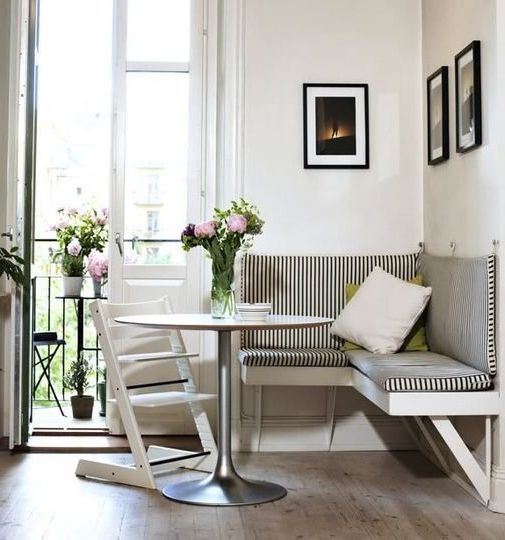 Simple Stripped Bench Breakfast Nook