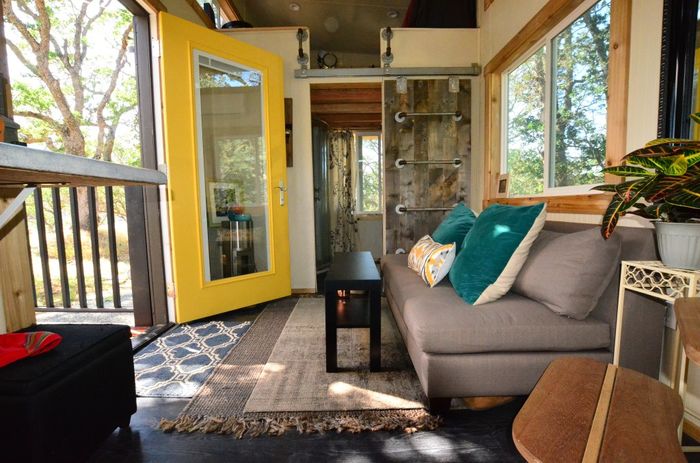 Tiny House Trailer Airy Spaces