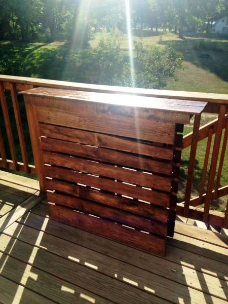 DIY Slim Pallet Bar Table with bootle holder and opener 1.2