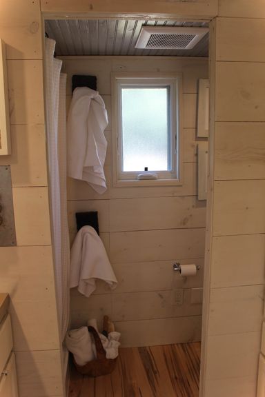 Tiny Hall House Bathroom