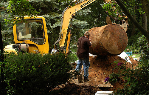 UNDERGROUND OIL TANK REMOVAL