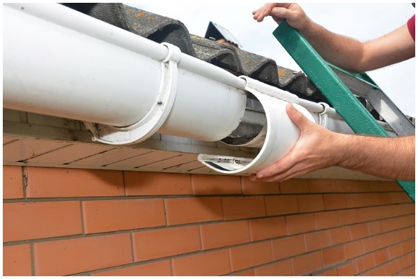 When to Replace Gutters