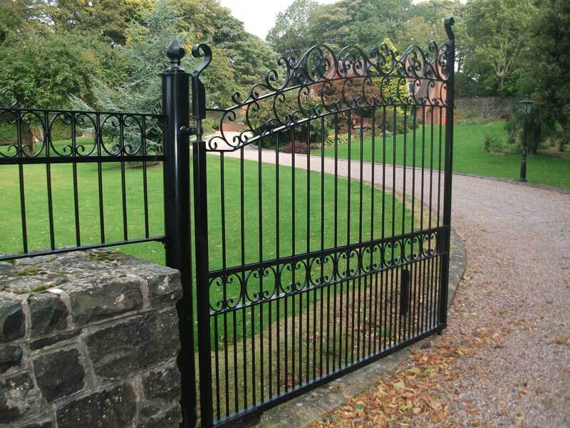 Ways to Choose the Right Steel Gate Supplier for Your House