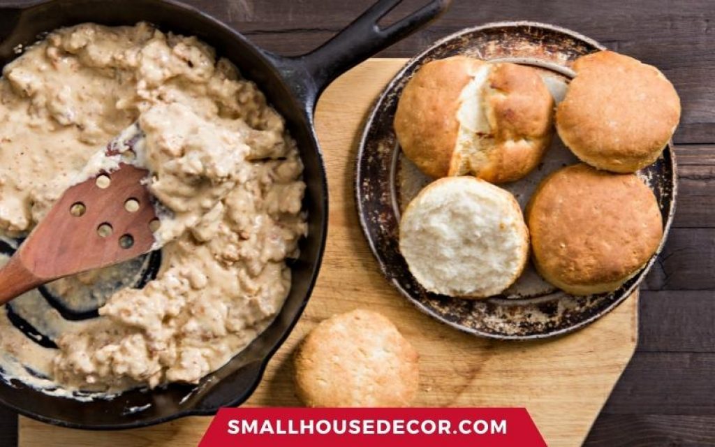 Biscuits and Gravy - Good American Breakfast Ideas