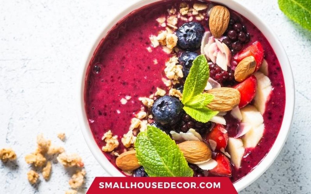 Healthy Smoothie Bowl - Healthy American Breakfast Ideas