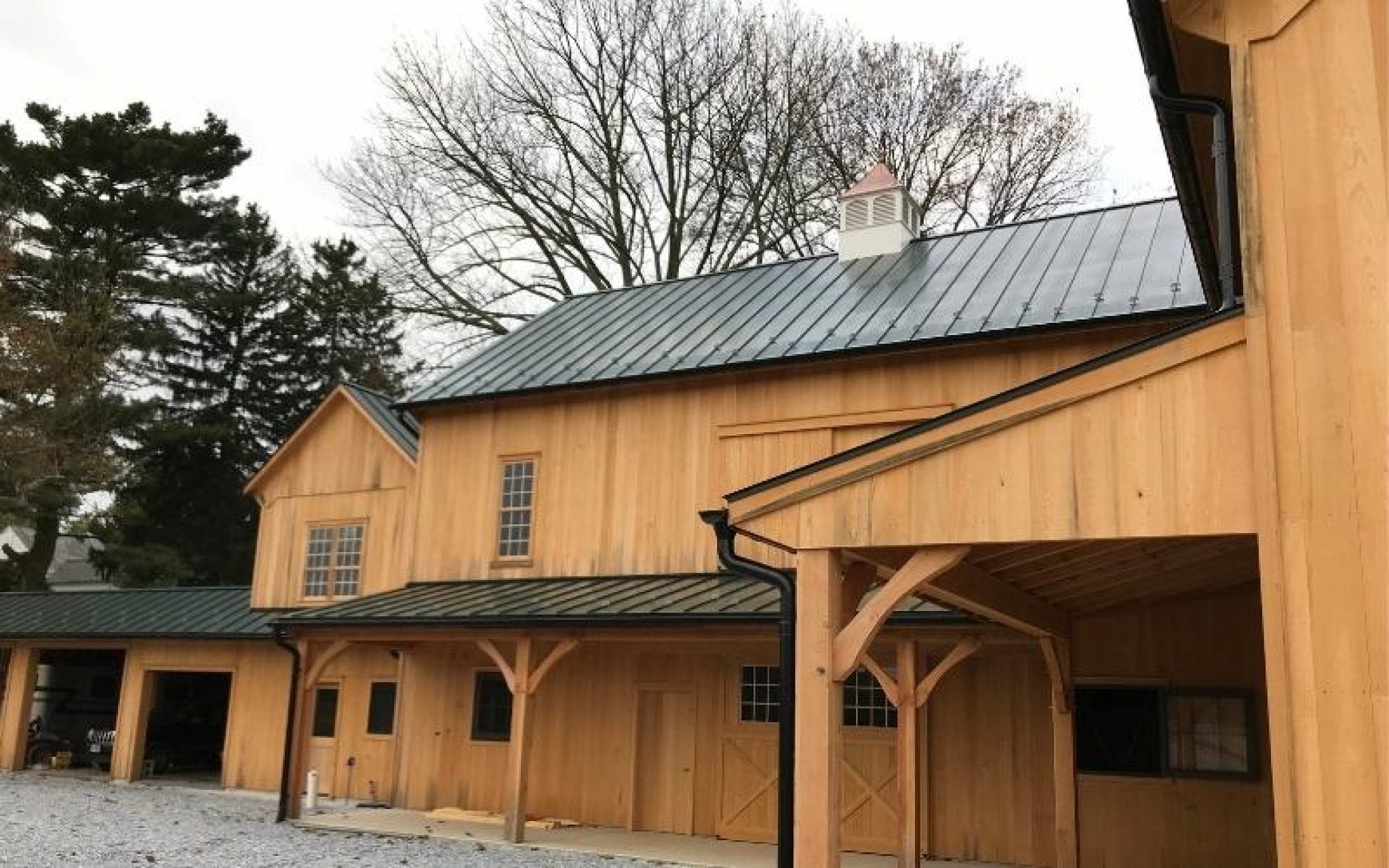 12 Black Gutters on House Ideas Make Your House Stand Out! Small House Decor