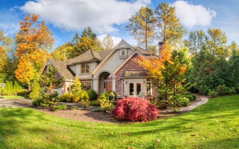 7 Ways To Enjoy Your Yard In The Fall Small House Decor