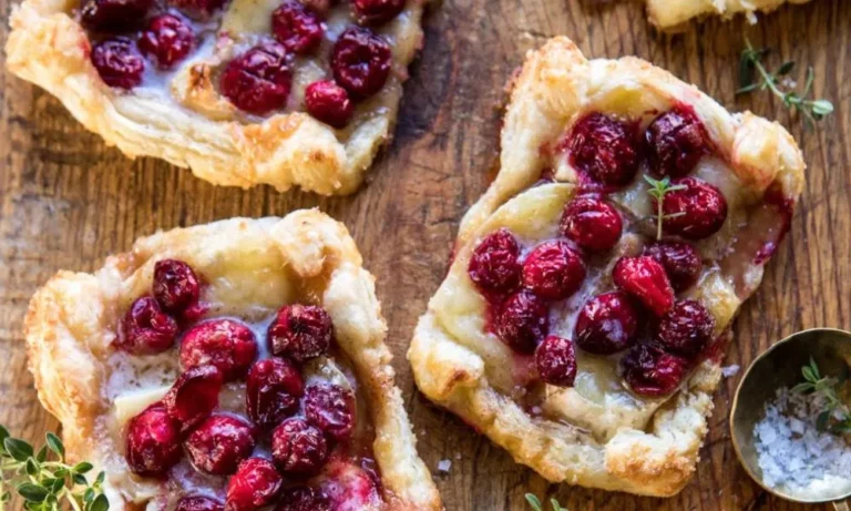 22 Simple and Crowd-Pleasing Holiday Party Appetizers